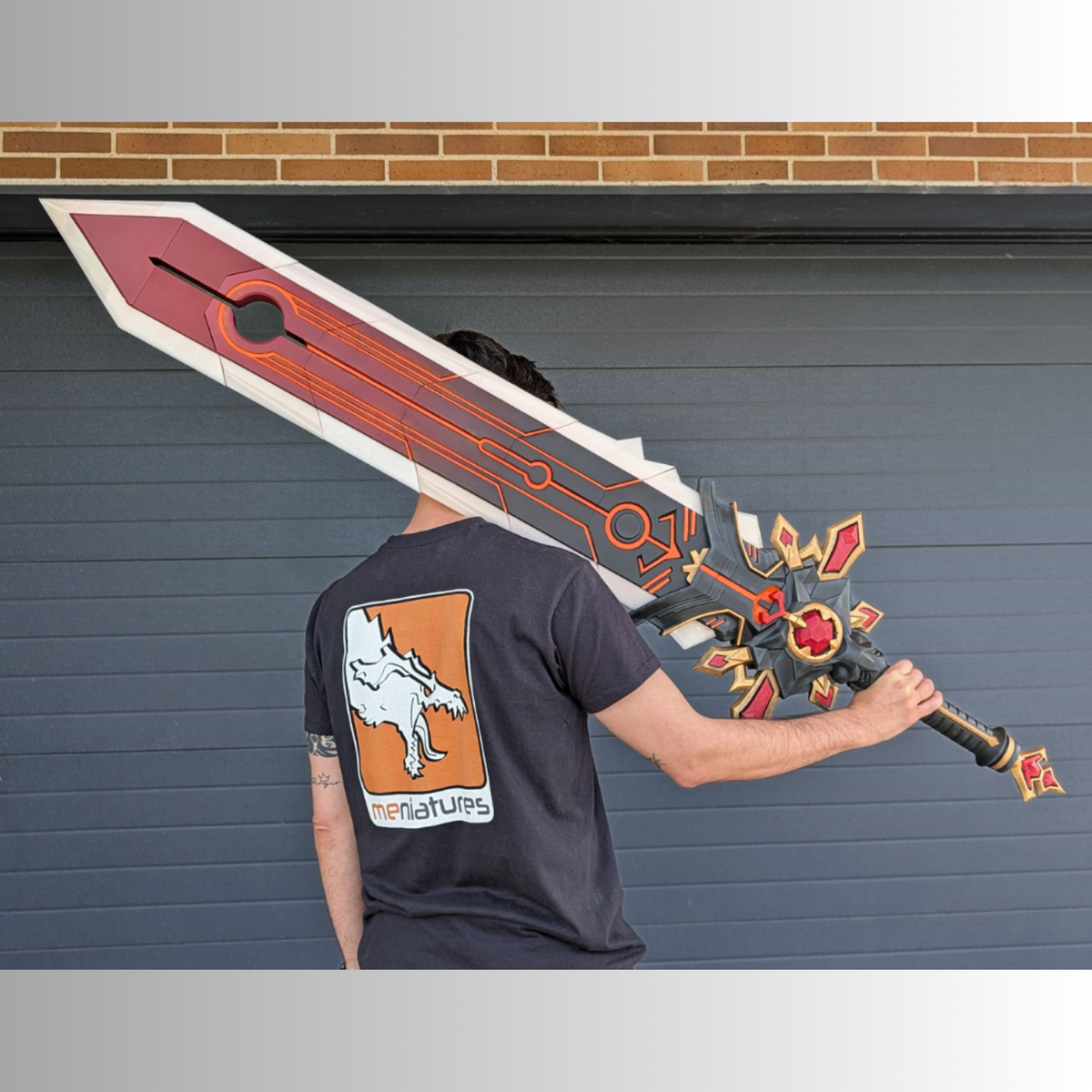Ashrender Claymore – Full-Scale LED-Ready Cosplay Greatsword