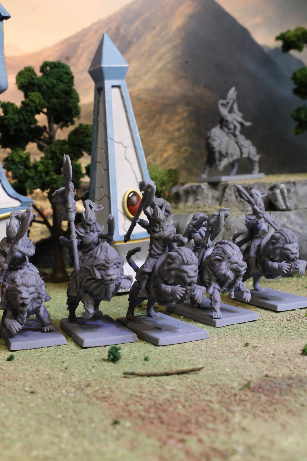 Lion Helms – Landor Miniatures 3D Printed Miniature (32mm) - image 4