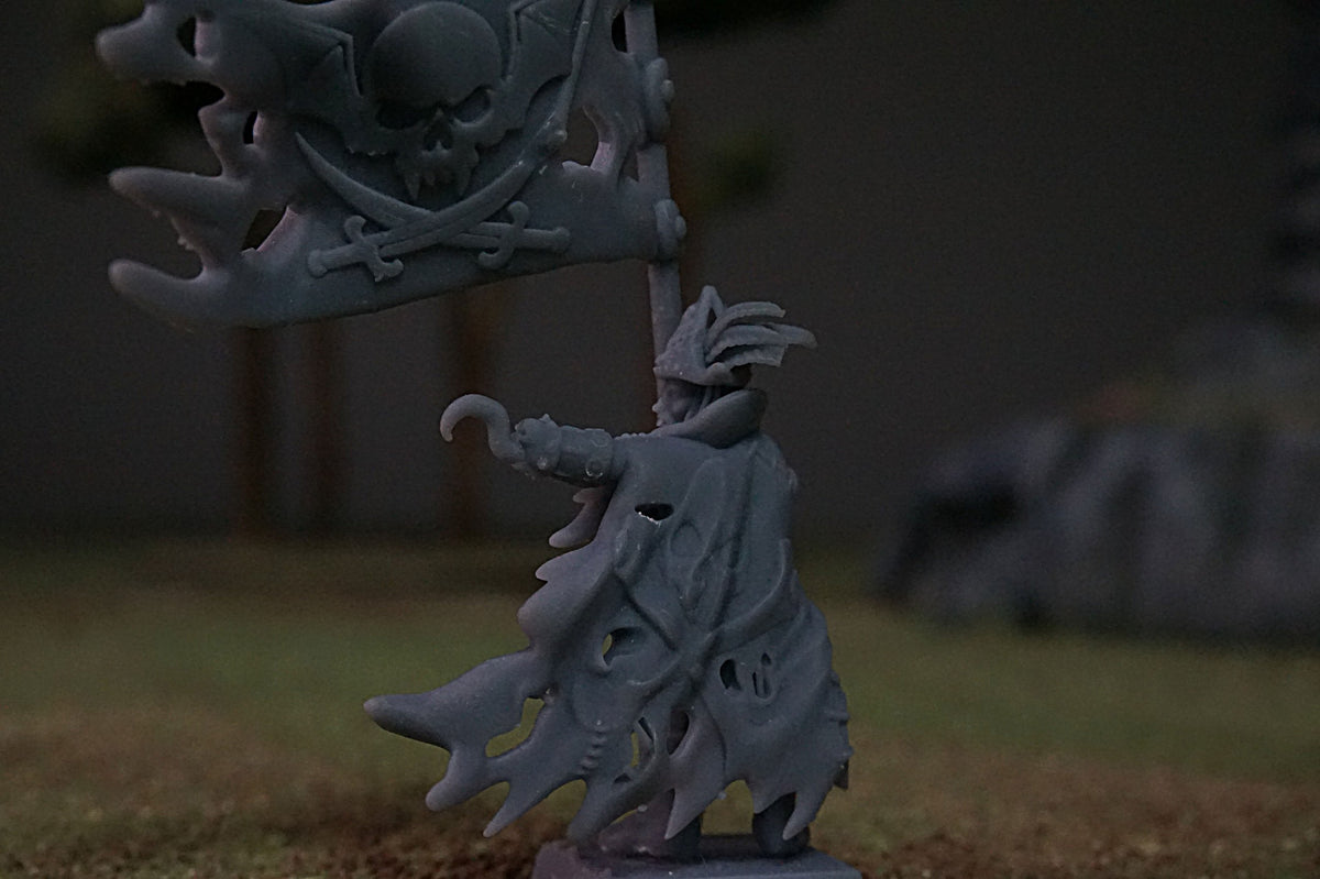 Vampire Pirate Captain – Landor Miniatures 3D Printed Miniature (32mm) - image 7